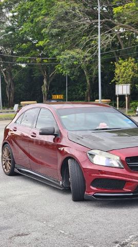 2014 Mercedes Benz A180 1.6 (CBU) (A) - 1