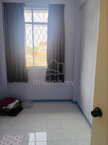 House for rent at Indah Jaya apartment 1