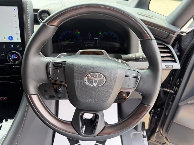 2025 Toyota VELLFIRE 2.4 Z PREMIER(Black Interior) - 4