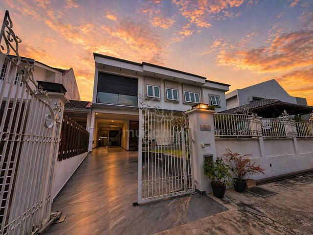 RENOVATED UNIT! 2 Storey Semi-Detached @ Taman Sri Ukay | 50'X95'SF 1
