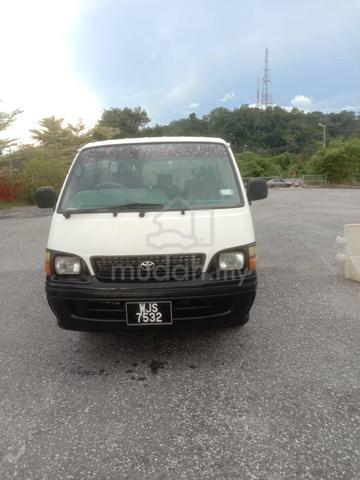 2002 Toyota HIACE 2.4 (M) - 3