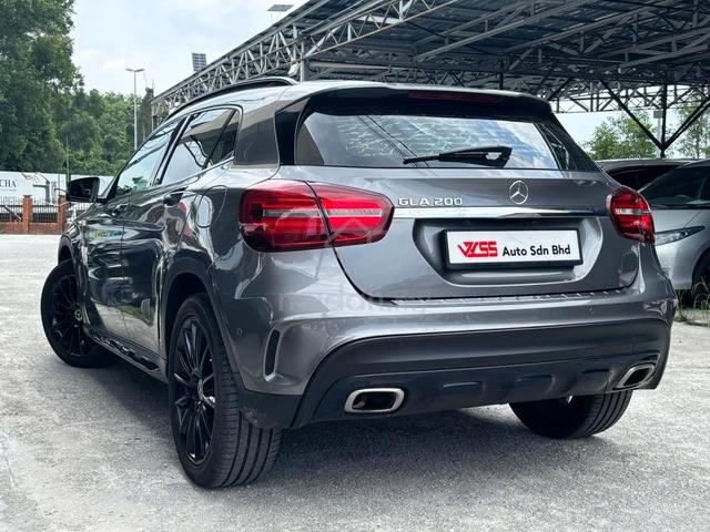 Mercedes Benz GLA 200 1.6 NIGHT EDITION GLA200 - 2