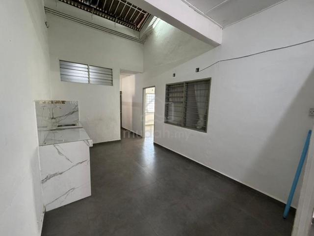 New Renovated Auto Gate Single Storey Solok Perwira / Permatang Tinggi 1