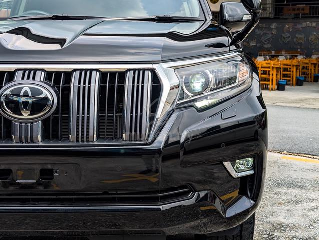 7 SEATER DIESEL 2022 TOYOTA LAND CRUiSER PRADO 2.8 - 3
