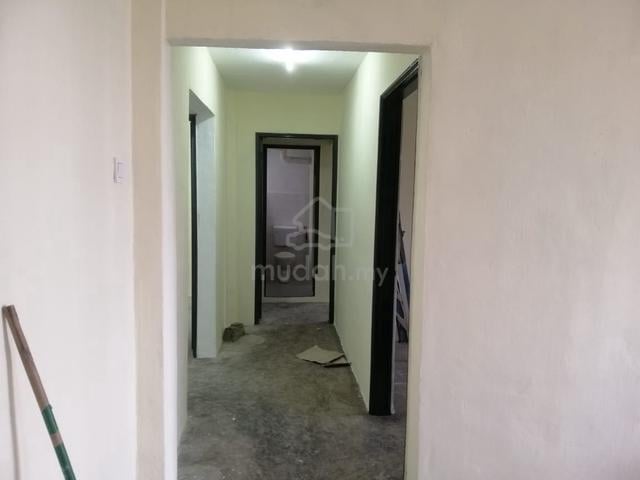 Jalan Haji Manan Flat 1