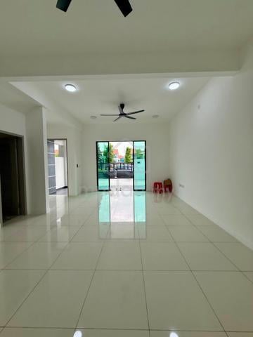 For Rent Bandar Dato Onn @ Perjiranan 8/xx @ Double Storey House 1