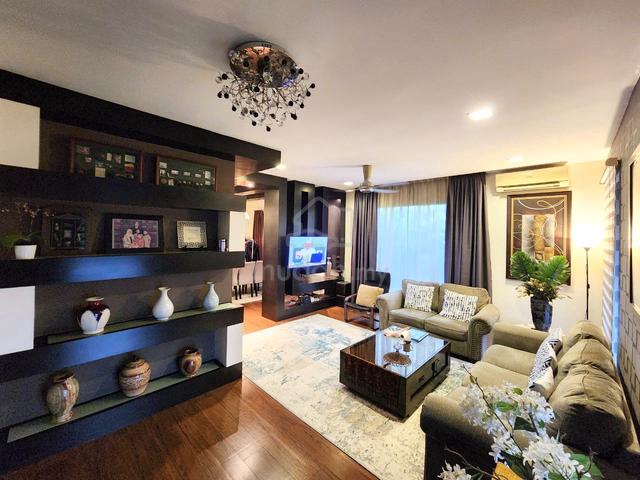 CANTIK 2 Storey Semi D House Anjung Suasana Bandar Seri Putra Bangi 1