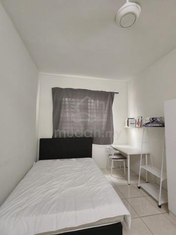 Medium Room For Rent, Platinum OUG Residence 1