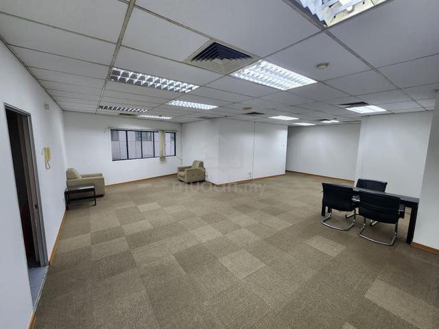 Partly furnish 1200sqft Uoa office jalan pinang near klcc and bukit bi 1