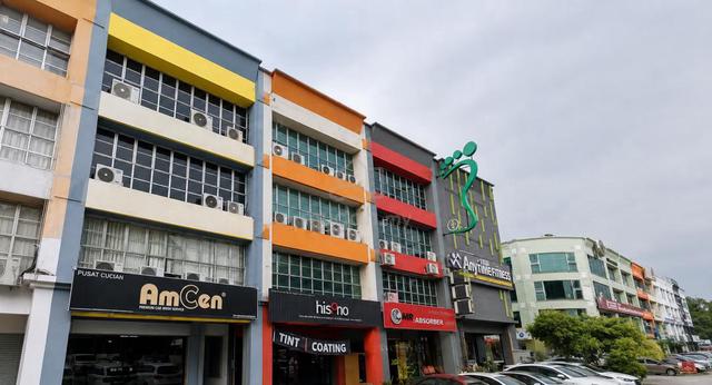 Limited Prime Area Many Parking Nearby MRT Restaurant Mall Bank 1