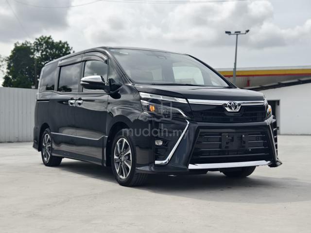 ZSkirameki ALPINE, REAR TV l 2022 Toyota VOXY 2.0 - 1