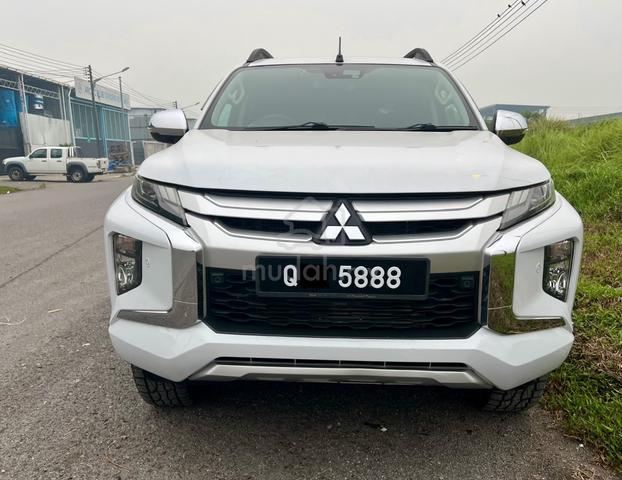 2020 Mitsubishi TRITON 2.4 VGT ADVENTURE Full loan - 2