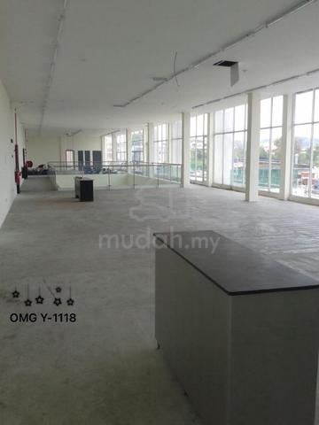 Facing mainroad Kampung Baru Subang 3 Storey Office Warehouse for rent 1