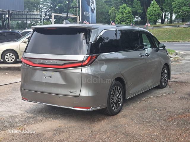 2025 Lexus LM500H VERSION L MARK LEVINSON 6-SEATER - 4