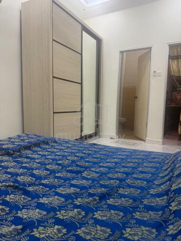 Room to let for female only 1