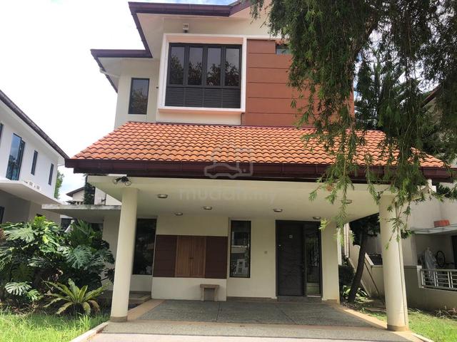 Exclusive Twin Bungalow at Kota Kemuning Hills For Sale 1