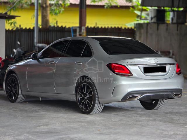 (Loan Kedai) 2019 Mecerdes Benz C300 2.0 AMG LINE - 5