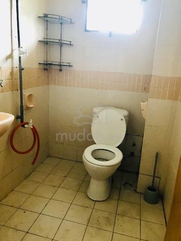 End Lot Renovated Double Storey At Sungai Kapar Indah Klang - House for ...