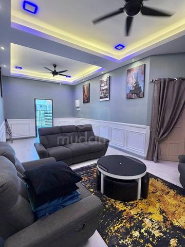 FULLY RENOVATED : TAMAN SAUJANA, KLUANG / NON BUMI - Rumah Cantik 1