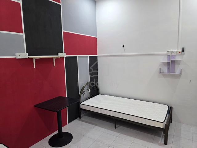 Bilik aircond flat besar dkt MRT sentul barat 1
