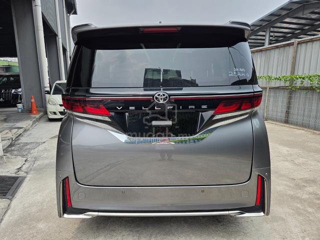 GRAY 2025 Toyota VELLFIRE 2.4 Z PREMIER SIDE STEP - 4