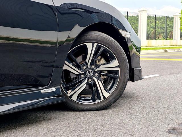 2018 Honda CIVIC 1.5 TC-PREMIUM (A) - 2