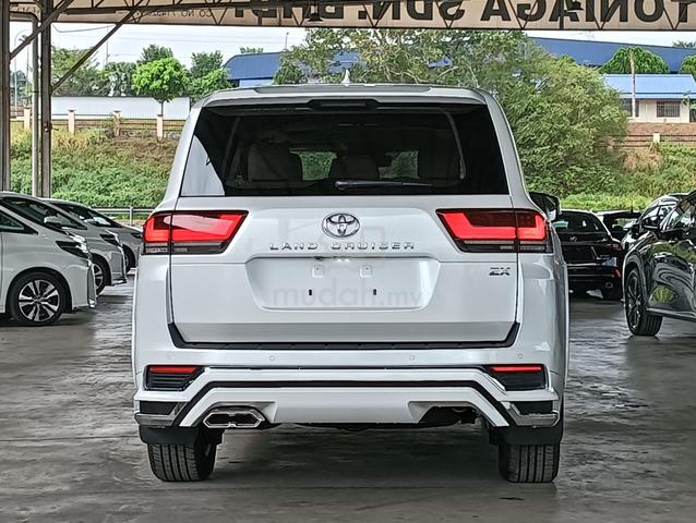 *2k KM 5A* 2024 Toyota LANDCRUISER 3.5 ZX* - 4