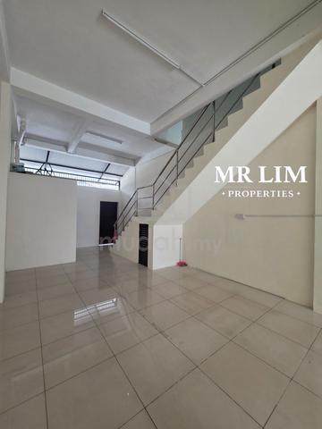 2 storey (Siam road) frontage 2 carpark Georgetown 1
