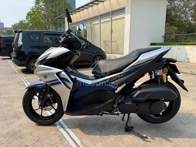 Carousel Image