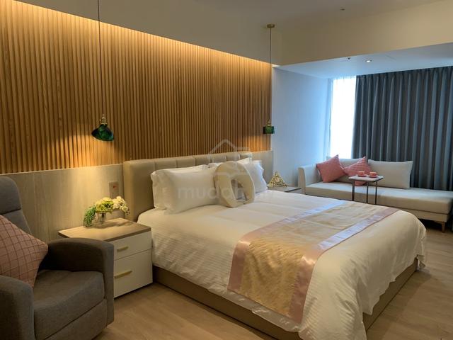 ceros residence 5