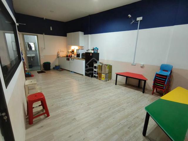 Golden Triangle 1 level 1 shop lot fully fitted facing high visibility 1