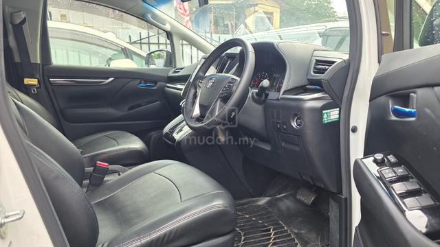 GRADE 4.5 2021 Toyota Alphard 2.5 S FULL LOAN - 3