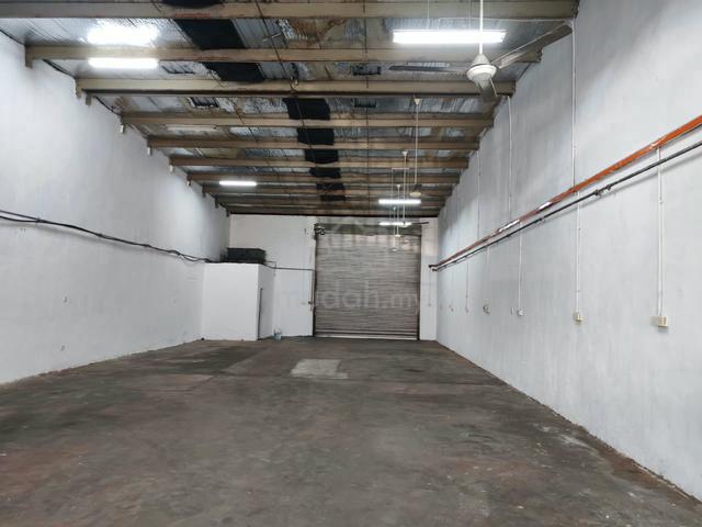 Mount Austin Single storey factory for Rent 1