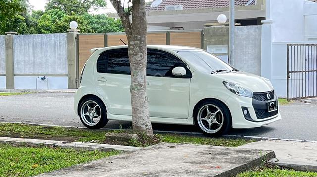 2011 Perodua MYVI 1.3 EZi PREMIUM (A) - 2