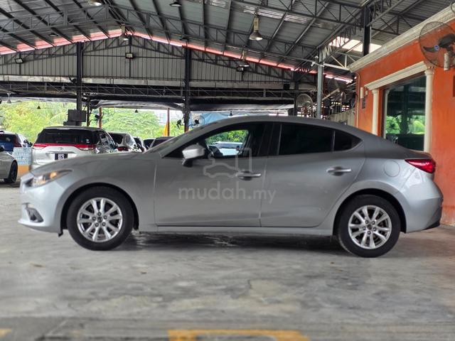 (Loan Kedai) 2016 Mazda 3 2.0 (A) SEDAN SKYACTIV-G - 4