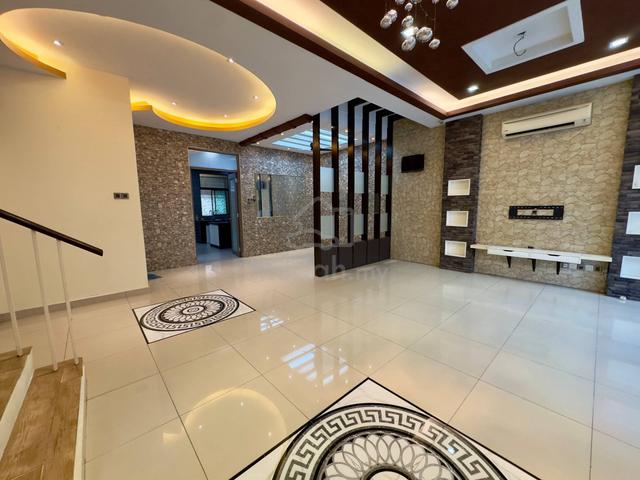 Fully Renovated Superlink 2 Storey in Klang 1