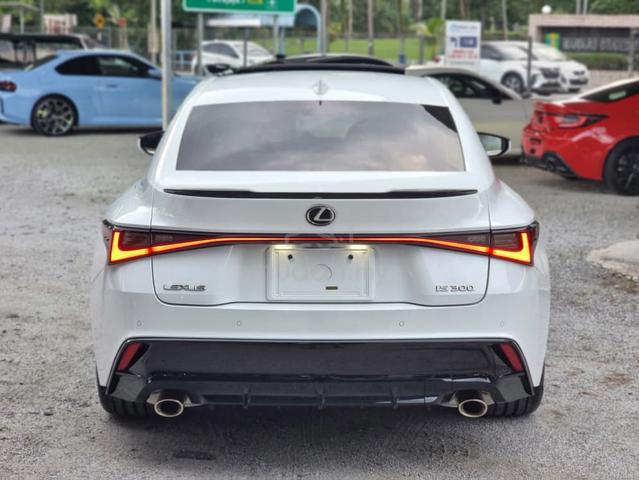 2022 Lexus IS300 2.0 F-SPORT (A) BLACK SEAT SR 4.5 - 5