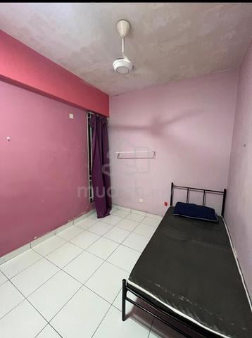 Bilik di Selayang Height 1