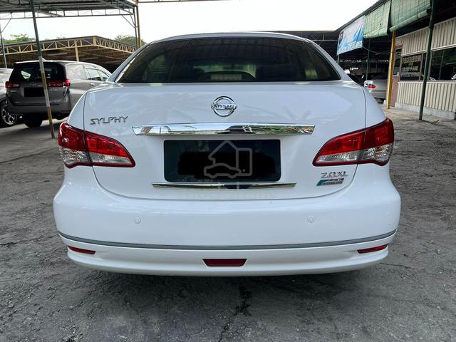 2014 Nissan SYLPHY 2.0 XL COMFORT G11 Facelift A/T - 4