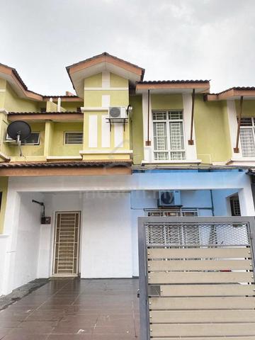 20’X70’, TERMURAH 2 Storey Kota Puteri Ijok Rawang ( Kitchen Cabinet ) 1