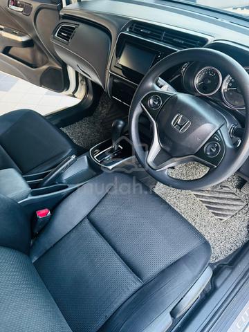 2017 Honda CITY 1.5 E FACELIFT (A) - 4