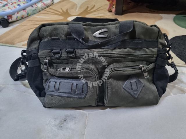 camel active sling bag
