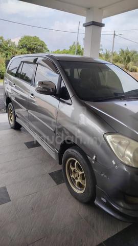 Toyota Innova 2.0 G (AT) - 1