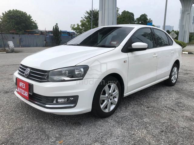 Volkswagen VENTO 1.6 (A) LEATHER SEAT LIKE NEW - 3