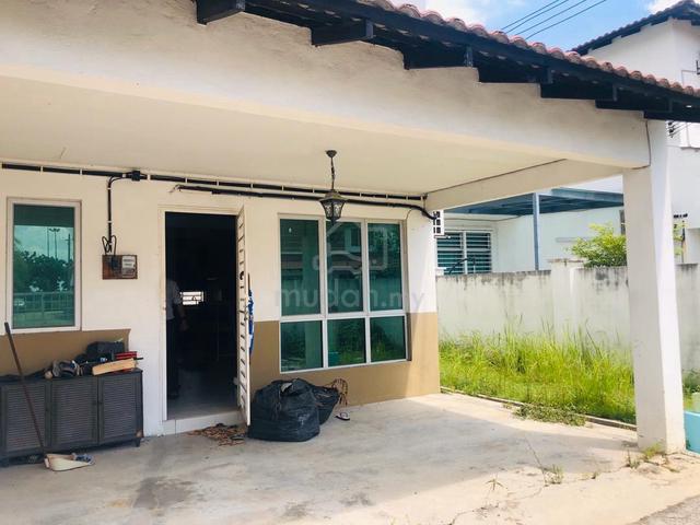 For Rent (Malay Family Only) - Double Storey Terrace SP 8 (End Lot) 1