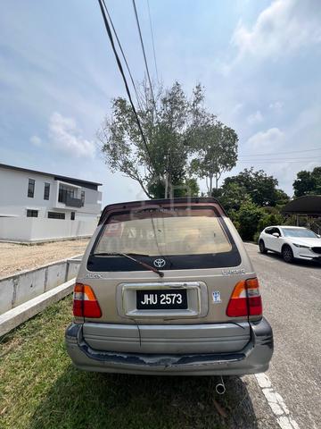 2004 Toyota UNSER 1.8 LGX (A) - 4