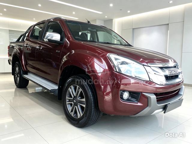 ISUZU D-MAX 2.5 At PREMIUM 4X4 - 5