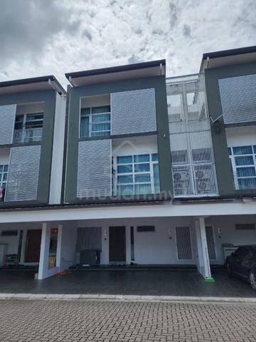 Upper unit of Lush Residence, Gala area for Sale 1