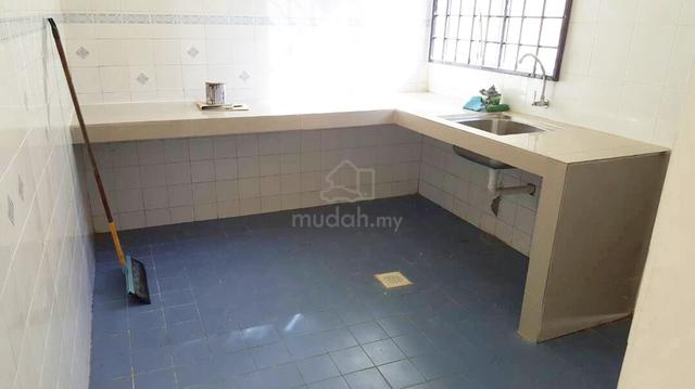2 Storey House Extra land Taman Subang Mewah USJ 1 1