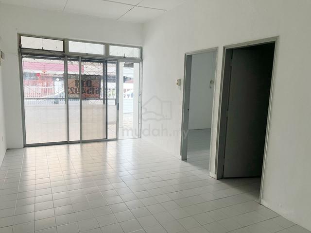 Tebrau Johor Jaya @ Jalan Teratai Good Condition Single Storey House 1